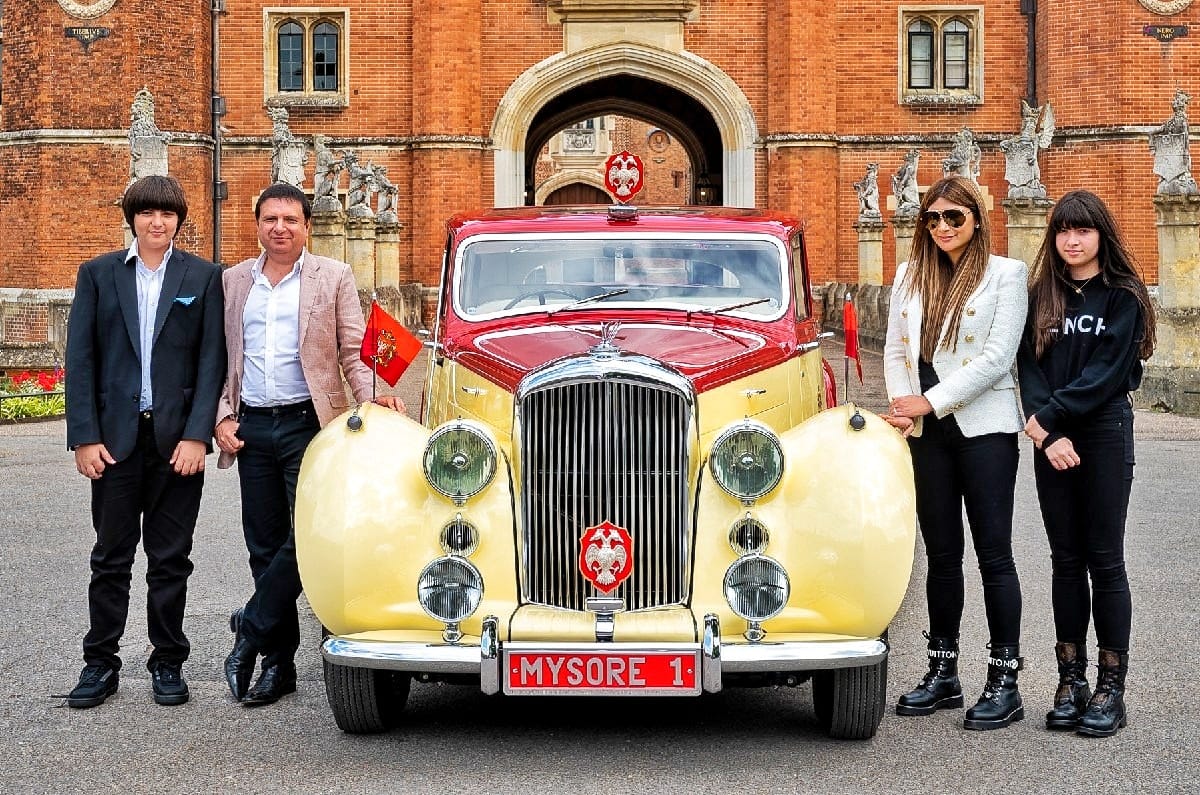 Yohan Poonawalla's Bentley front